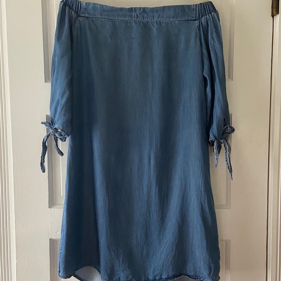 Lord & Taylor Design Lab off the shoulder dress M - Picture 2 of 4